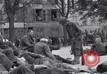 Immagine di American unità mediche Troyes Francia, 1944, secondo 33 filmato di repertorio 65675034890