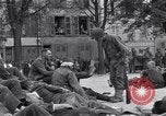 Immagine di American unità mediche Troyes Francia, 1944, secondo 37 filmato di repertorio 65675034890