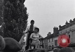 Immagine di Le donne francesi Nemours France, 1944, secondo 16 filmato di repertorio 65675034893
