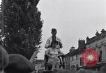 Immagine di Le donne francesi Nemours France, 1944, secondo 17 filmato di repertorio 65675034893