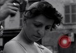 Immagine di Le donne francesi Nemours France, 1944, secondo 31 filmato di repertorio 65675034893