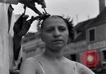 Immagine di Le donne francesi Nemours France, 1944, secondo 42 filmato di repertorio 65675034893