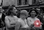 Immagine di Le donne francesi Nemours France, 1944, secondo 53 filmato di repertorio 65675034893
