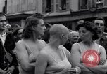 Immagine di Le donne francesi Nemours France, 1944, secondo 55 filmato di repertorio 65675034893