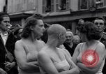 Immagine di Le donne francesi Nemours France, 1944, secondo 56 filmato di repertorio 65675034893