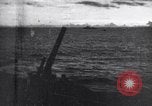 Standbild US Naval Task Force raids Japanisch gehaltenen Gilbert und Marshall Inseln Pacific Theater, 1942, aus Sekunde 1 historischem Filmmaterial Videoclip 65675034908