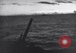 Standbild US Naval Task Force raids Japanisch gehaltenen Gilbert und Marshall Inseln Pacific Theater, 1942, aus Sekunde 3 historischem Filmmaterial Videoclip 65675034908