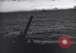Standbild US Naval Task Force raids Japanisch gehaltenen Gilbert und Marshall Inseln Pacific Theater, 1942, aus Sekunde 4 historischem Filmmaterial Videoclip 65675034908