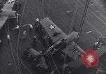 Standbild US Naval Task Force raids Japanisch gehaltenen Gilbert und Marshall Inseln Pacific Theater, 1942, aus Sekunde 6 historischem Filmmaterial Videoclip 65675034908