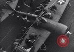 Standbild US Naval Task Force raids Japanisch gehaltenen Gilbert und Marshall Inseln Pacific Theater, 1942, aus Sekunde 9 historischem Filmmaterial Videoclip 65675034908
