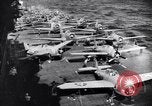 Standbild US Naval Task Force raids Japanisch gehaltenen Gilbert und Marshall Inseln Pacific Theater, 1942, aus Sekunde 18 historischem Filmmaterial Videoclip 65675034908