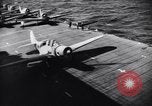 Standbild US Naval Task Force raids Japanisch gehaltenen Gilbert und Marshall Inseln Pacific Theater, 1942, aus Sekunde 19 historischem Filmmaterial Videoclip 65675034908