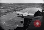 Standbild US Naval Task Force raids Japanisch gehaltenen Gilbert und Marshall Inseln Pacific Theater, 1942, aus Sekunde 24 historischem Filmmaterial Videoclip 65675034908
