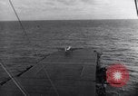 Standbild US Naval Task Force raids Japanisch gehaltenen Gilbert und Marshall Inseln Pacific Theater, 1942, aus Sekunde 33 historischem Filmmaterial Videoclip 65675034908