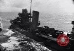 Standbild US Naval Task Force raids Japanisch gehaltenen Gilbert und Marshall Inseln Pacific Theater, 1942, aus Sekunde 35 historischem Filmmaterial Videoclip 65675034908