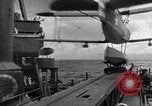 Standbild US Naval Task Force raids Japanisch gehaltenen Gilbert und Marshall Inseln Pacific Theater, 1942, aus Sekunde 39 historischem Filmmaterial Videoclip 65675034908
