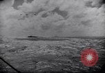 Standbild US Naval Task Force raids Japanisch gehaltenen Gilbert und Marshall Inseln Pacific Theater, 1942, aus Sekunde 48 historischem Filmmaterial Videoclip 65675034908