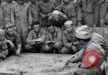 Standbild amerikanischen Fallschirmjäger Nadzab New Guinea, 1943, aus Sekunde 3 historischem Filmmaterial Videoclip 65675034911