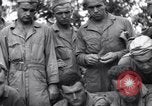 Standbild amerikanischen Fallschirmjäger Nadzab New Guinea, 1943, aus Sekunde 14 historischem Filmmaterial Videoclip 65675034911