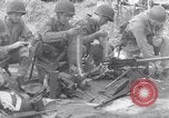 Standbild amerikanischen Fallschirmjäger Nadzab New Guinea, 1943, aus Sekunde 38 historischem Filmmaterial Videoclip 65675034911