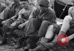 Standbild amerikanischen Fallschirmjäger Nadzab New Guinea, 1943, aus Sekunde 50 historischem Filmmaterial Videoclip 65675034911