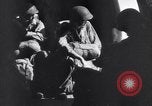 Immagine di I paracadutisti americani Nadzab Nuova Guinea, 1943, secondo 4 filmato di repertorio 65675034912