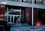 Image usine de quatre étages Juneau Alaska USA, 1954, de la seconde 39 séquences d'archives historiques vidéo 65675034947