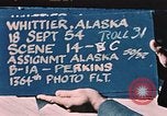 Image militaires et civils - hommes Whittier Alaska USA, 1954, de la seconde 1 séquences d'archives historiques vidéo 65675034961