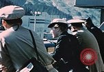 Image militaires et civils - hommes Whittier Alaska USA, 1954, de la seconde 5 séquences d'archives historiques vidéo 65675034961