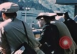 Image militaires et civils - hommes Whittier Alaska USA, 1954, de la seconde 6 séquences d'archives historiques vidéo 65675034961