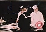 Image cuisiniers Fort Richardson Alaska USA, 1954, de la seconde 25 séquences d'archives historiques vidéo 65675034963
