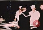 Image cuisiniers Fort Richardson Alaska USA, 1954, de la seconde 26 séquences d'archives historiques vidéo 65675034963