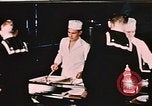 Image cuisiniers Fort Richardson Alaska USA, 1954, de la seconde 33 séquences d'archives historiques vidéo 65675034963