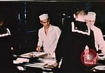 Image cuisiniers Fort Richardson Alaska USA, 1954, de la seconde 34 séquences d'archives historiques vidéo 65675034963