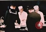Image cuisiniers Fort Richardson Alaska USA, 1954, de la seconde 52 séquences d'archives historiques vidéo 65675034963