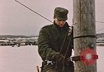 Standbild linesman Elmendorf Air Force Base Alaska USA, 1954, aus Sekunde 27 historischem Filmmaterial Videoclip 65675034965