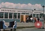 Immagine di Esterno dell'aeroporto internazionale di Anchorage Anchorage Alaska USA, 1954, secondo 5 filmato di repertorio 65675034971