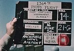 Immagine di Esterno dell'aeroporto internazionale di Anchorage Anchorage Alaska USA, 1954, secondo 29 filmato di repertorio 65675034971