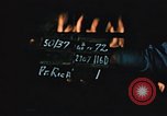 Standbild Alaskan Mann und Frau Fort Richardson Alaska USA, 1955, aus Sekunde 4 historischem Filmmaterial Videoclip 65675034980