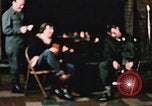 Standbild Alaskan Mann und Frau Fort Richardson Alaska USA, 1955, aus Sekunde 6 historischem Filmmaterial Videoclip 65675034980