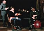 Standbild Alaskan Mann und Frau Fort Richardson Alaska USA, 1955, aus Sekunde 11 historischem Filmmaterial Videoclip 65675034980