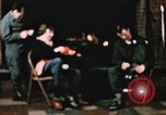 Standbild Alaskan Mann und Frau Fort Richardson Alaska USA, 1955, aus Sekunde 12 historischem Filmmaterial Videoclip 65675034980