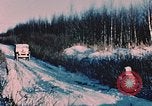 Immagine di Driver della jeep Goose Bay Alaska USA, 1954, secondo 3 filmato di repertorio 65675034987