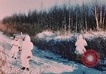 Immagine di Driver della jeep Goose Bay Alaska USA, 1954, secondo 16 filmato di repertorio 65675034987