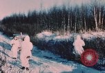 Immagine di Driver della jeep Goose Bay Alaska USA, 1954, secondo 17 filmato di repertorio 65675034987