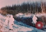 Immagine di Driver della jeep Goose Bay Alaska USA, 1954, secondo 19 filmato di repertorio 65675034987