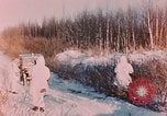 Immagine di Driver della jeep Goose Bay Alaska USA, 1954, secondo 22 filmato di repertorio 65675034987