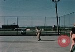Standbild Tennis Elmendorf Air Force Base Alaska USA, 1954, aus Sekunde 18 historischem Filmmaterial Videoclip 65675034990