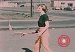 Standbild Tennis Elmendorf Air Force Base Alaska USA, 1954, aus Sekunde 24 historischem Filmmaterial Videoclip 65675034990