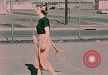 Standbild Tennis Elmendorf Air Force Base Alaska USA, 1954, aus Sekunde 36 historischem Filmmaterial Videoclip 65675034990
